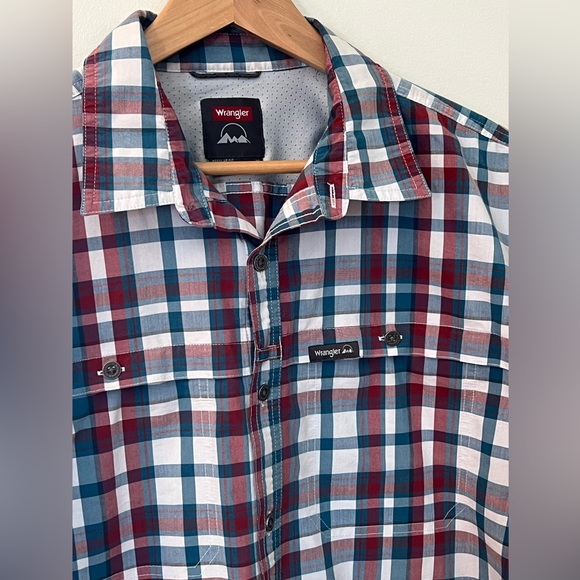 2/$25 | Wrangler | Plaid Outdoorsman Style Long Sleeve Shirt - Size XL - Picture 3 of 11